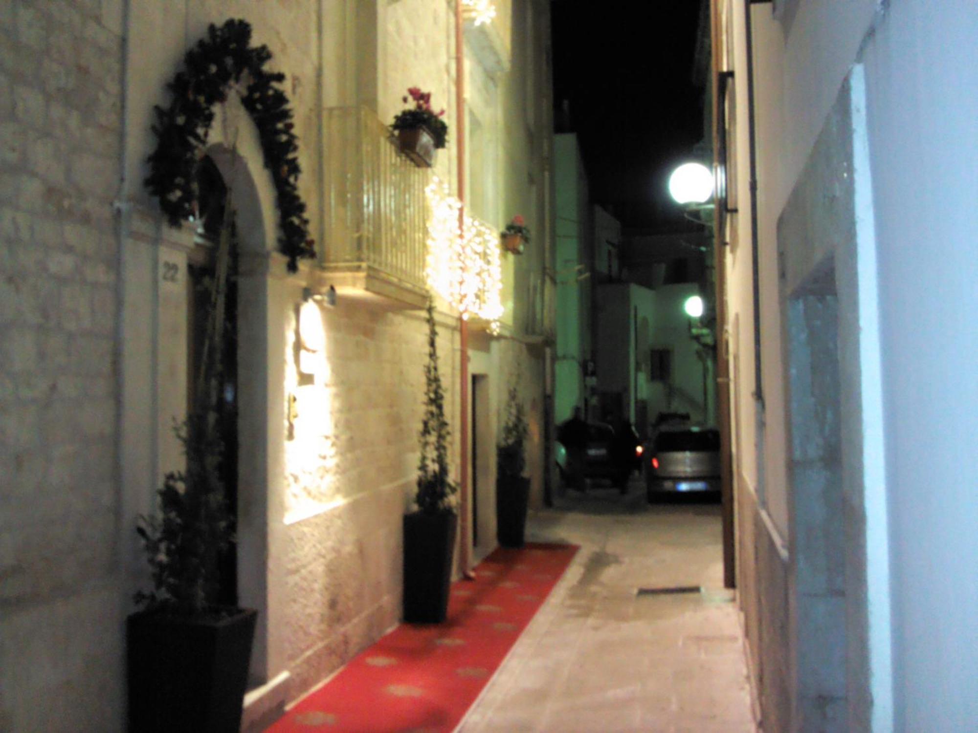 Albergo Diffuso Dimora Rossi B&B Turi Exterior photo